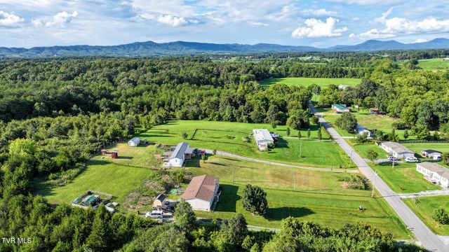 1565 Delta Valley Road, Greeneville, TN 37745
