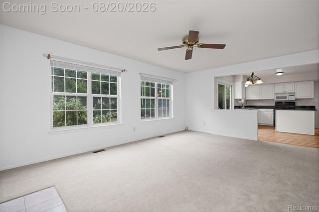 47258 Scarlet Drive N, Novi, MI 48374