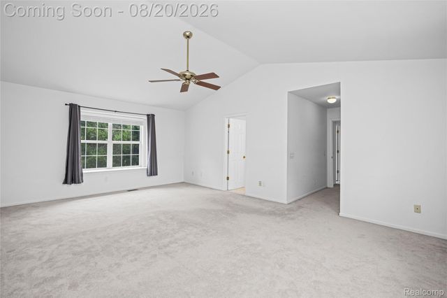 47258 Scarlet Drive N, Novi, MI 48374