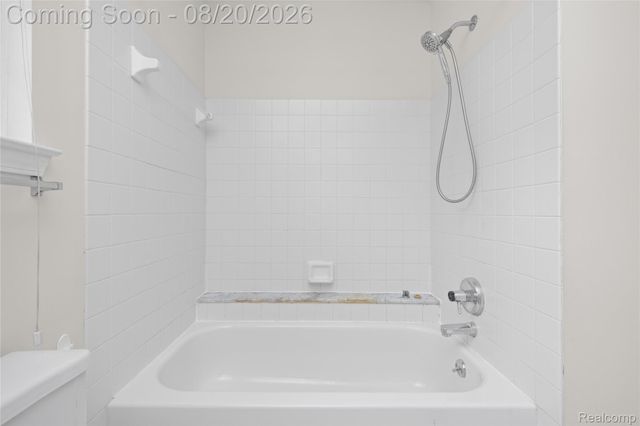 47258 Scarlet Drive N, Novi, MI 48374