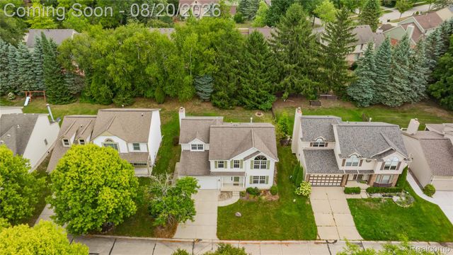 47258 Scarlet Drive N, Novi, MI 48374