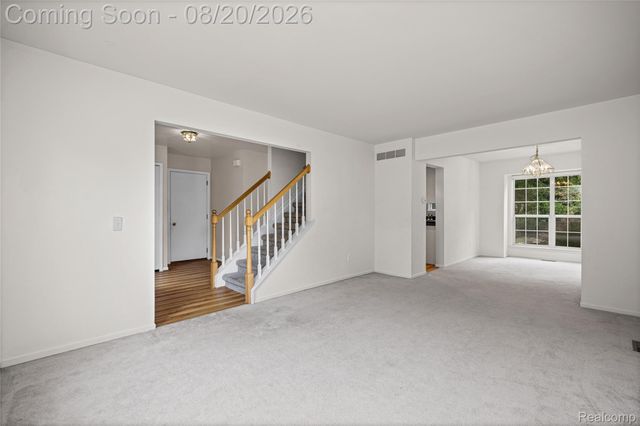 47258 Scarlet Drive N, Novi, MI 48374