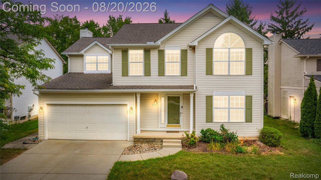 47258 Scarlet Drive N, Novi, MI 48374