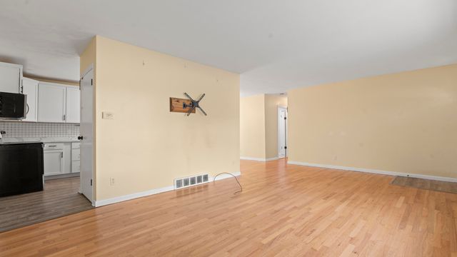 1725 AMELIA ST, Columbia, MO 65201