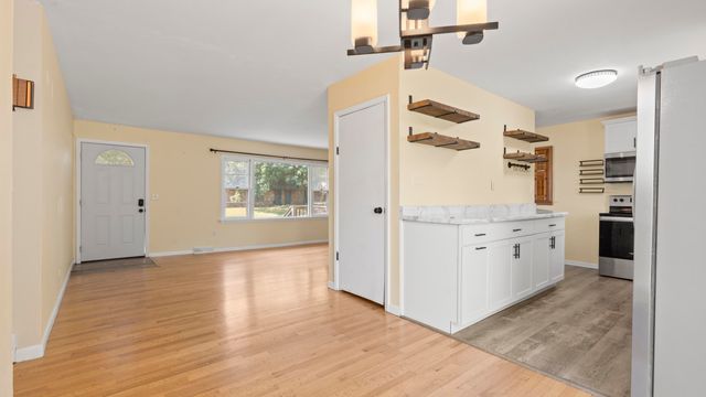 1725 AMELIA ST, Columbia, MO 65201