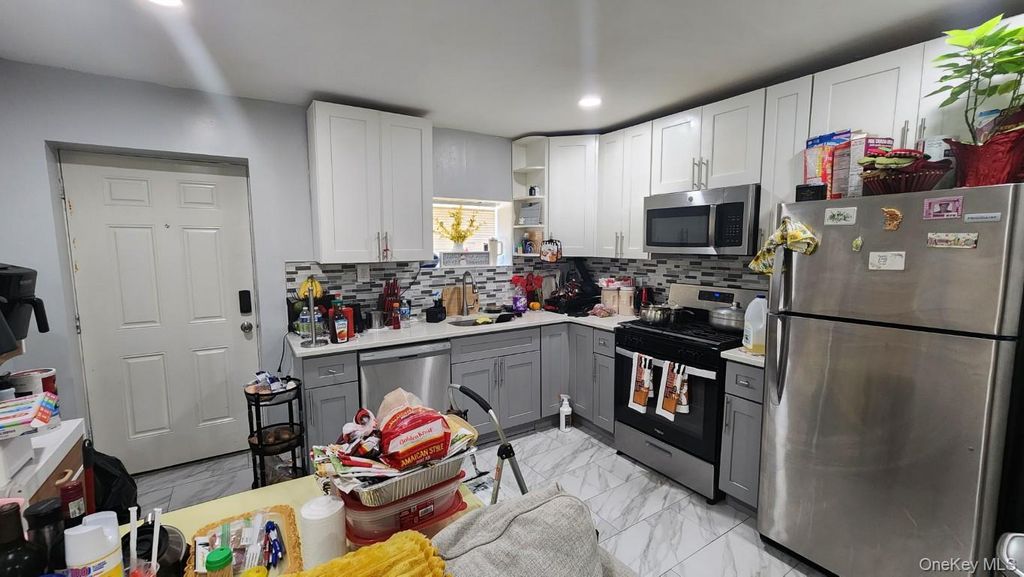 801 Logan Street, Brooklyn, NY 11208 — photo 4