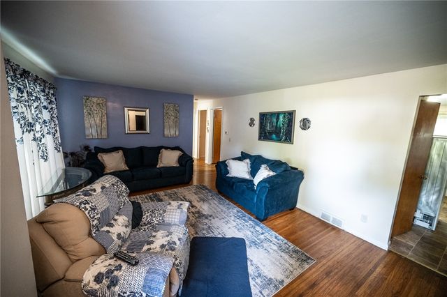 243 Dellwood Road, Greece, NY 14616