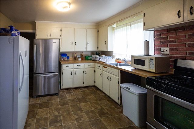 243 Dellwood Road, Greece, NY 14616