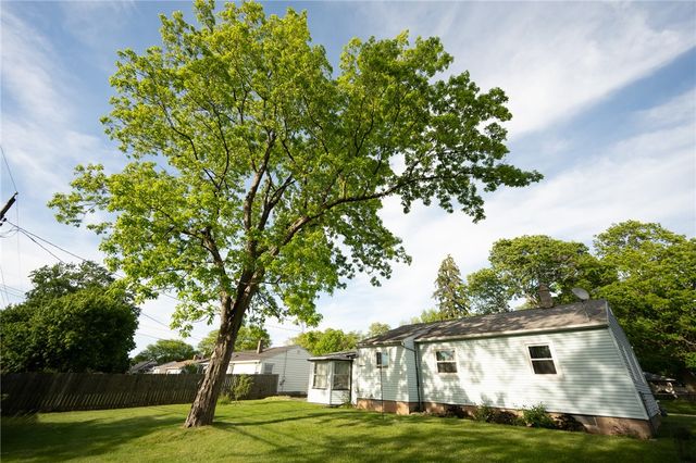 243 Dellwood Road, Greece, NY 14616