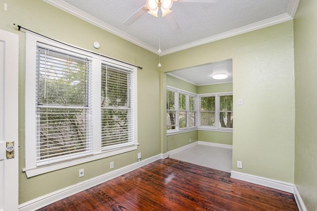 210 S Rosemont Avenue C, Dallas, TX 75208