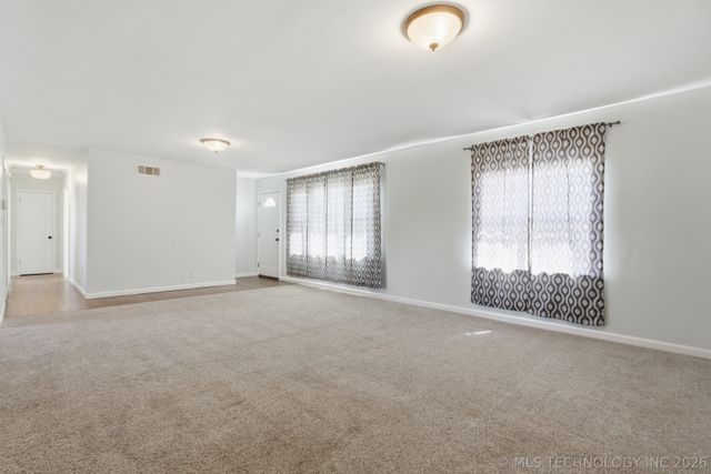 711 E Karma Avenue, Jenks, OK 74037