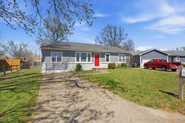 711 E Karma Avenue, Jenks, OK 74037