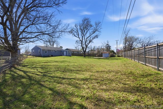 711 E Karma Avenue, Jenks, OK 74037