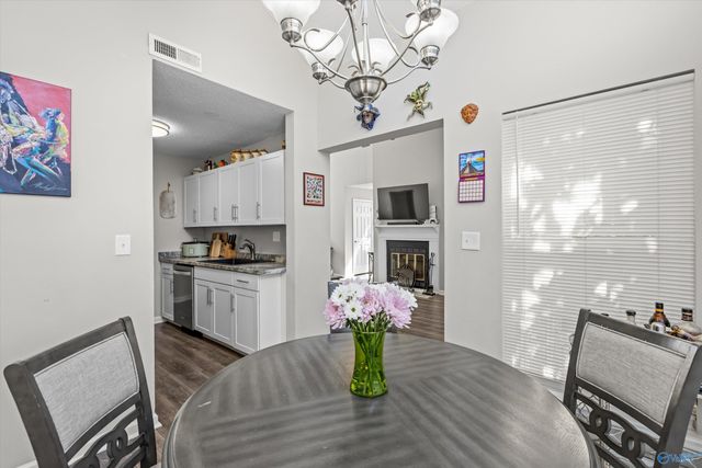 1039 Stones Throw Drive NW 5, Huntsville, AL 35806