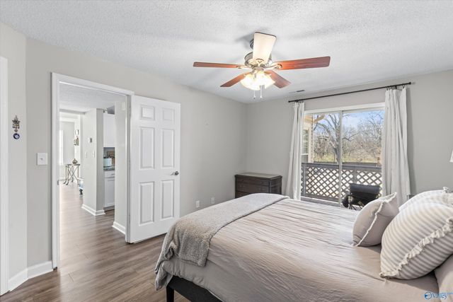 1039 Stones Throw Drive NW 5, Huntsville, AL 35806