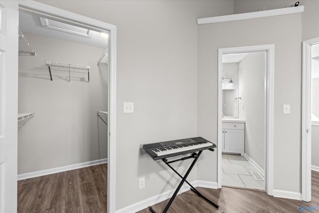 1039 Stones Throw Drive NW 5, Huntsville, AL 35806