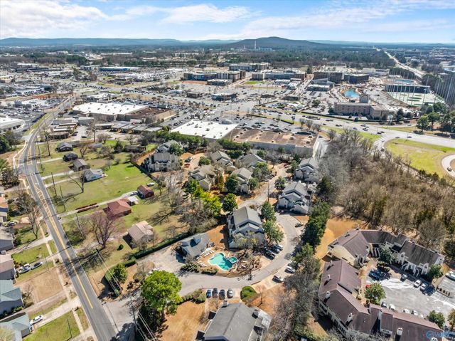 1039 Stones Throw Drive NW 5, Huntsville, AL 35806