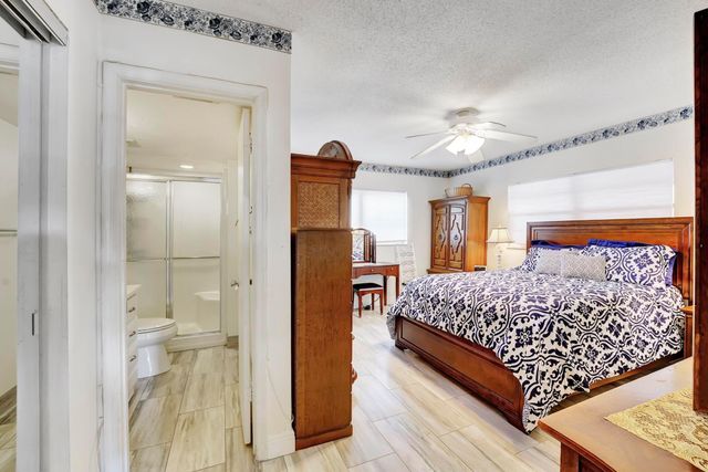 2615 NE 1st Court 204, Boynton Beach, FL 33435