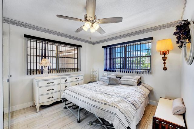 2615 NE 1st Court 204, Boynton Beach, FL 33435