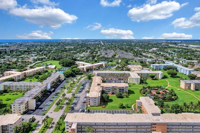 2615 NE 1st Court 204, Boynton Beach, FL 33435