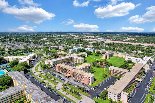 2615 NE 1st Court 204, Boynton Beach, FL 33435