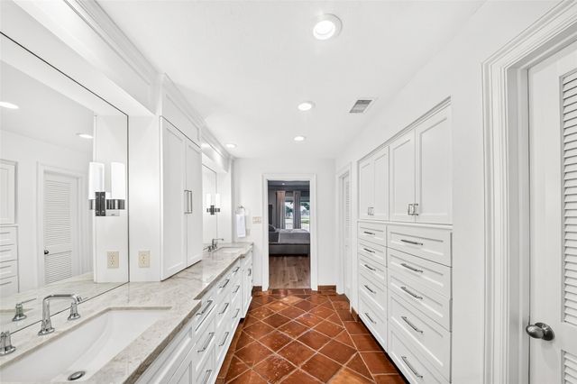 1534 David Searles Boulevard, Sugar Land, TX 77478