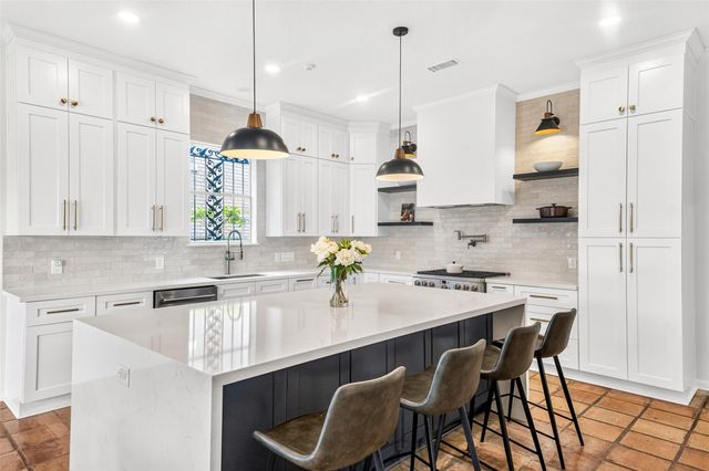 1534 David Searles Boulevard, Sugar Land, TX 77478