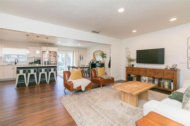 1612 BERKSHIRE DRIVE, Brandon, FL 33511