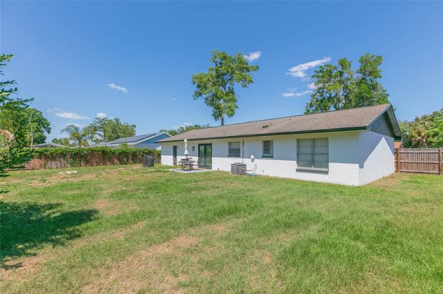 1612 BERKSHIRE DRIVE, Brandon, FL 33511