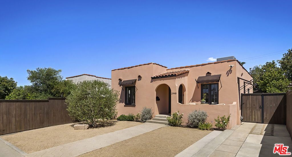 2948 S Norton Avenue, Los Angeles, CA 90018 — exterior