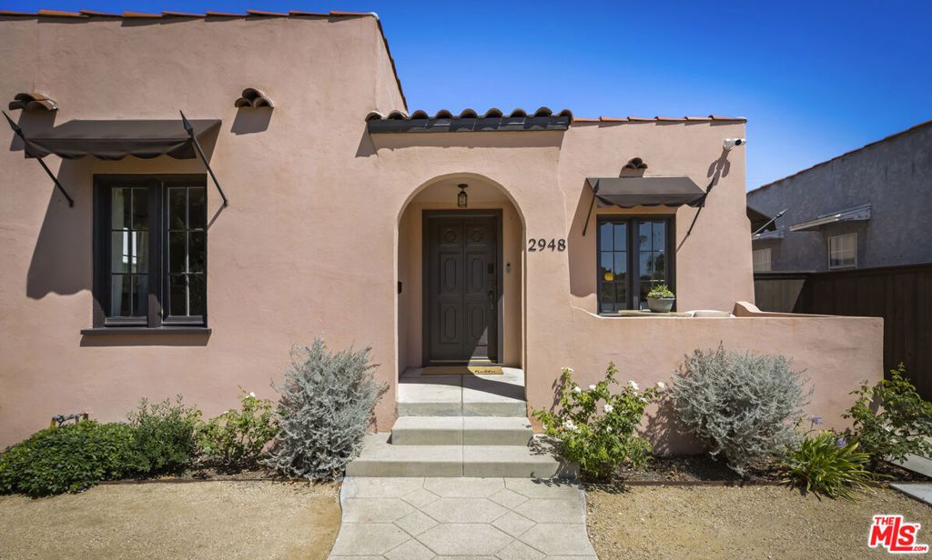 2948 S Norton Avenue, Los Angeles, CA 90018 — photo 2