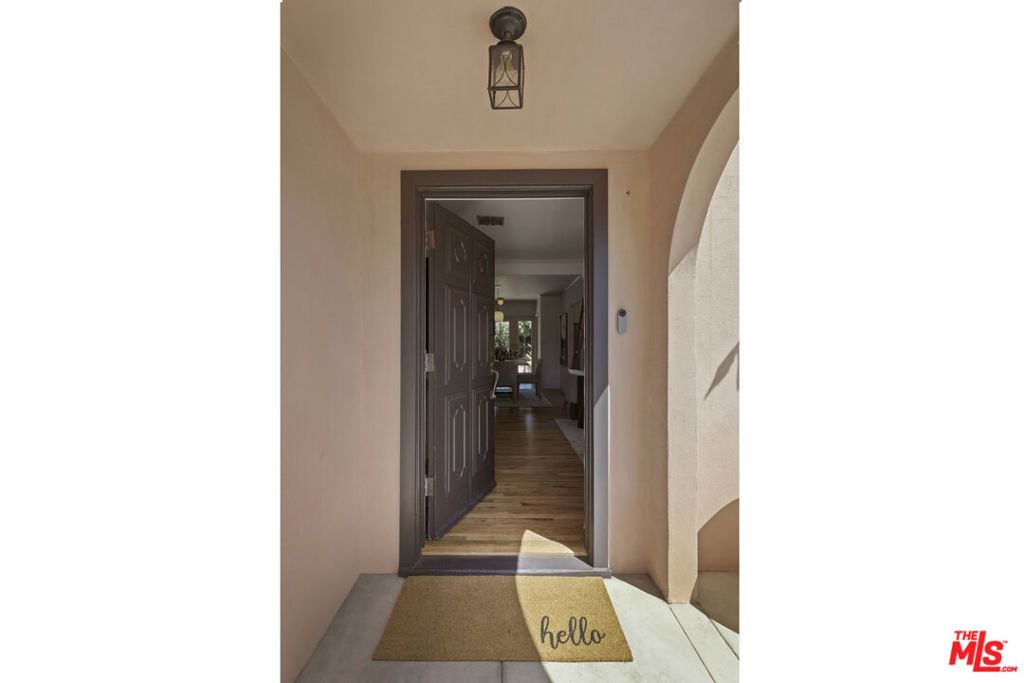 2948 S Norton Avenue, Los Angeles, CA 90018 — photo 4