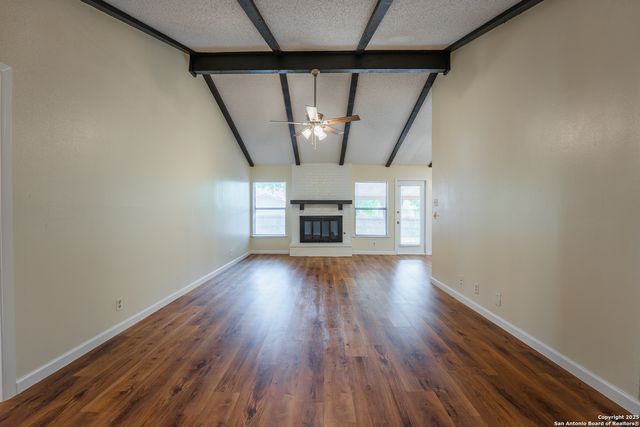 9726 Cylburn, Converse, TX 78109