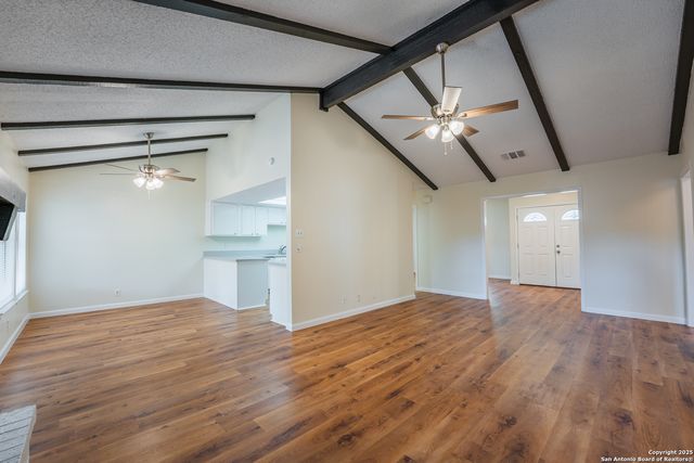 9726 Cylburn, Converse, TX 78109