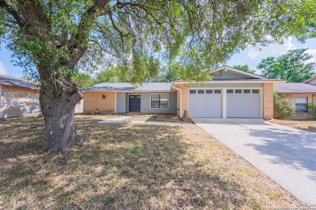 9726 Cylburn, Converse, TX 78109