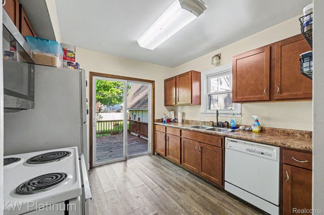 1418 21st Street, Port Huron, MI 48060