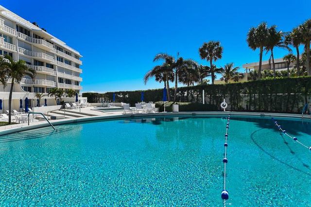 100 Sunrise Avenue 404, Palm Beach, FL 33480