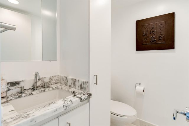 100 Sunrise Avenue 404, Palm Beach, FL 33480