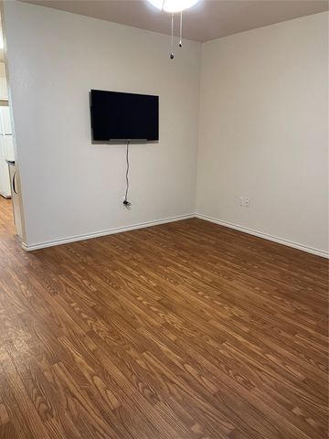 3204 Highview Court, Granbury, TX 76049