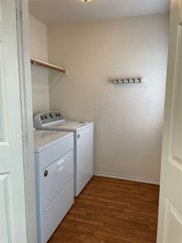 3204 Highview Court, Granbury, TX 76049