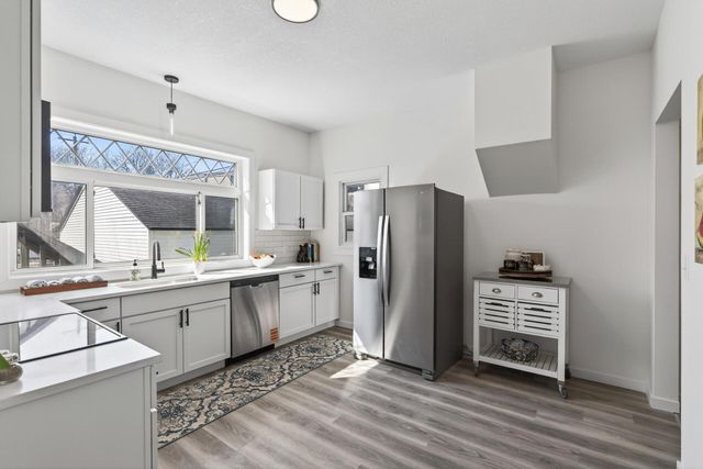 1181 Raymond Avenue, Saint Paul, MN 55108