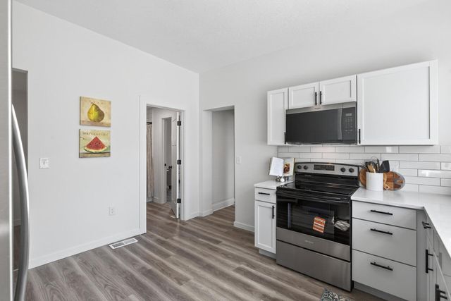 1181 Raymond Avenue, Saint Paul, MN 55108