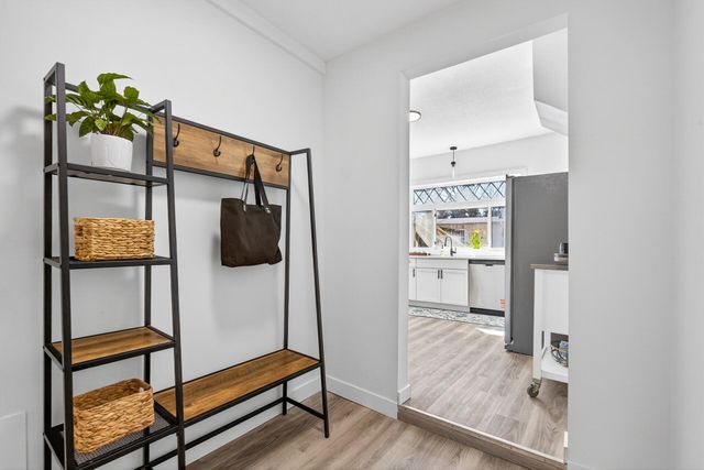 1181 Raymond Avenue, Saint Paul, MN 55108