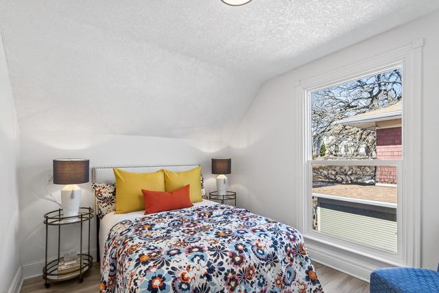 1181 Raymond Avenue, Saint Paul, MN 55108