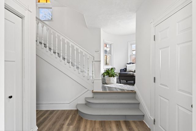 1181 Raymond Avenue, Saint Paul, MN 55108