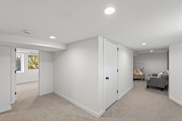 1181 Raymond Avenue, Saint Paul, MN 55108