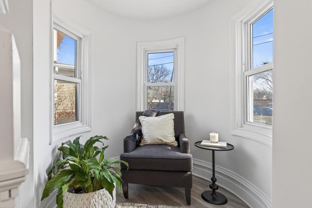 1181 Raymond Avenue, Saint Paul, MN 55108