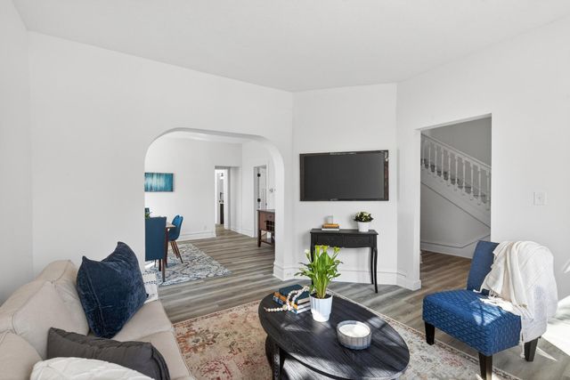 1181 Raymond Avenue, Saint Paul, MN 55108