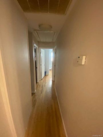 15 Wenmore Lane, Port Jefferson Station, NY 11776