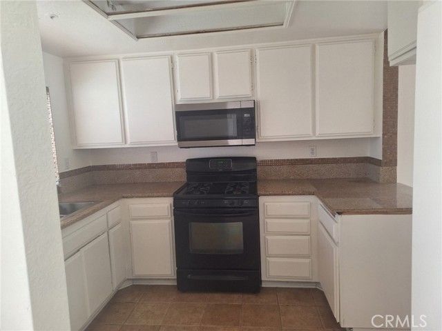 14319 Weeping Willow Lane, Fontana, CA 92337